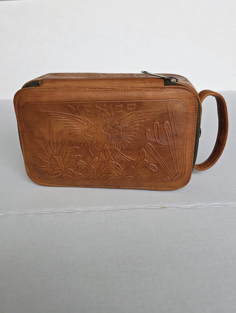 Vintage Mid Century Mexican Hand-Tooled Leather Toiletry Bag / Shaving Dopp Kit